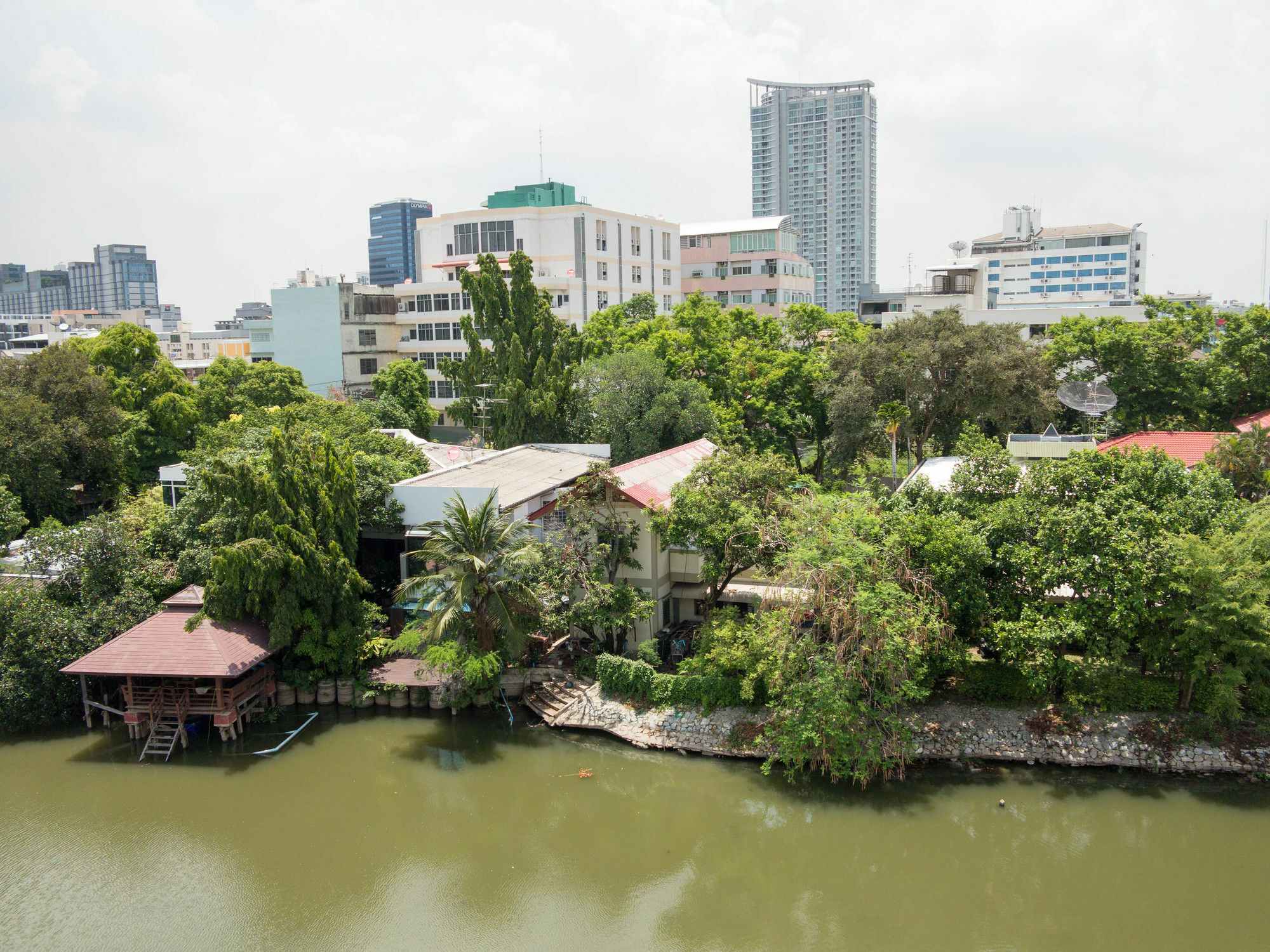 Tanatip Place Hotel Bangkok Buitenkant foto